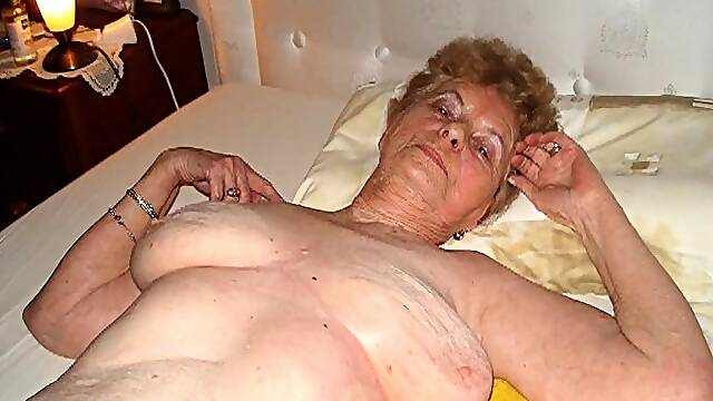OmaFotzE is Collecting Cool Amateur Mature Pics