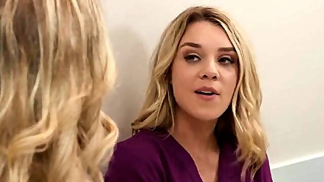 Big tit milf doctor Julia Ann fucks her new nurse with -