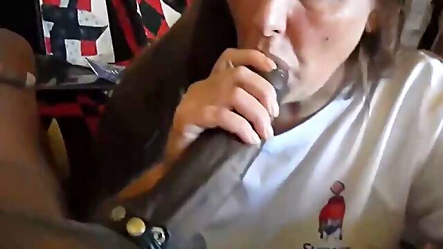 Amateur granny sucking big black cock - superpunk2018