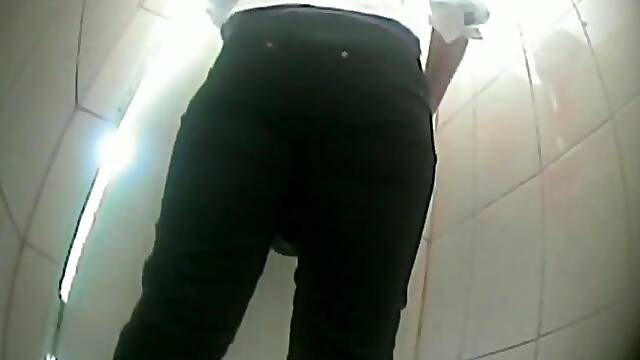 Best moments spy pee compilations( 3)