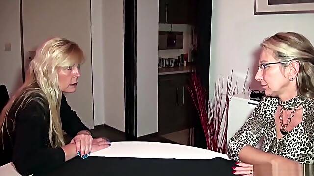 Mutter Fickt Mit Dem Sohn Der Besten Freundin Wenn Alleine