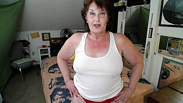 1035 My British friend Steve has never had sex with an American woman
