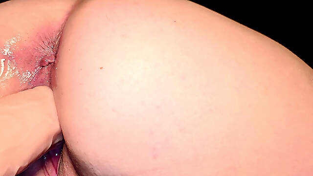 A German stepmom likes to impal on her dick