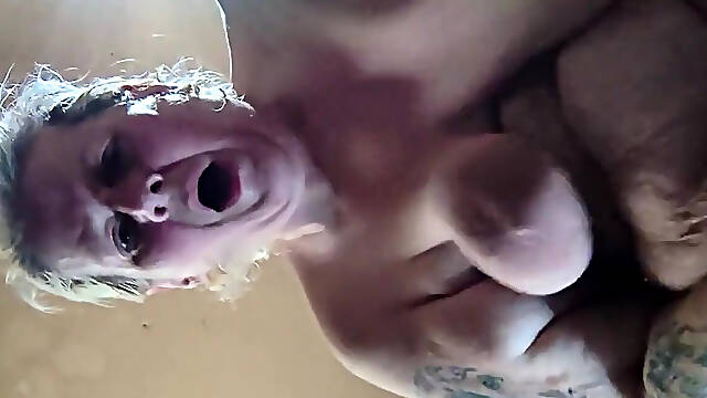 Shaking Those Tits Got Her Squirting From Her Clit