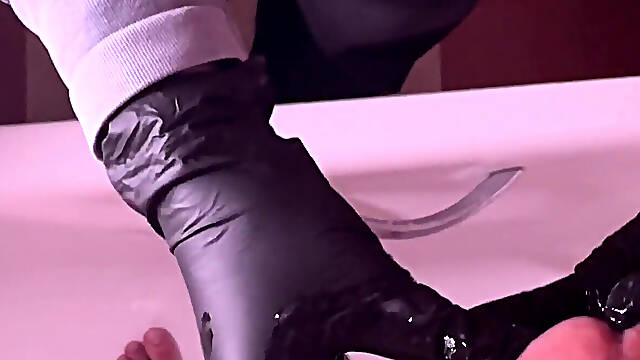 The Stepmother Caught Her Stepson in the Bathroom and Punished Him Severely with Black Gloves
