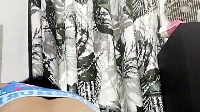 Sexy Filipina MILF, Shaking, Rubbing, & Smacking Her Big Smurf Ass & Pussy